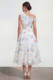 Vestido midi multifloral blanco de un solo hombro