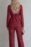 Trajes de solapa Red Lace Peak Floral de dos piezas ajustados con cinturón y cinturón