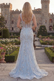 Vestido largo de graduación con tirantes finos de sirena azul brillante con tirantes finos aplicados