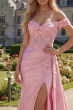Vestido largo de graduación con corsé rosa floral y sirena fruncido con capa lateral