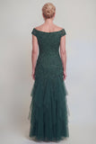 Vestido largo de madre de la novia con escote en V y tul verde oscuro con volantes y mangas