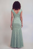 Vestido largo de sirena de sirena verde salvia con escote en V y abertura