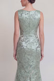 Vestido largo de sirena con cuello barco y sirena verde oscuro con abertura