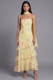 Vestido largo de invitado de boda de chiffon blanco rosa rosa sin tirantes con volantes y bufanda de cuello