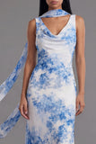 Vestido largo de gasa de chiffon con flor blanca azul, escote en pico y cuello