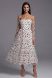 Vestido de invitado midi sin tirantes de flor rojo marfil con mangas transparentes