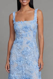 Vestido midi azul de cuello cuadrado floral con apliques