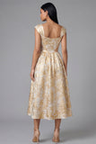 Vestido negro Jacquard floral arrugado de línea cuadrada y cuello en A