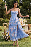 Corsé azul de funda, vestido midi de chiffon fruncido con estampado floral y abertura