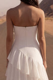 Vestido de novia Maxi Beach de marfil A Line sin tirantes con volantes