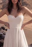 Vestido de novia playa A Line sin tirantes Maxi de marfil con abertura