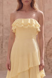 Vestido largo de invitado de boda amarillo sin tirantes Línea A con volantes
