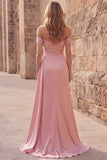 Vestido largo de graduación rosa de satén fruncido y largo de satén con abertura rosa en línea A