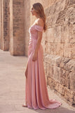Vestido largo de graduación rosa de satén fruncido y largo de satén con abertura rosa en línea A