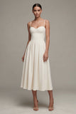 Tirantes finos blancos: Un vestido de compromiso Midi de línea