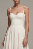 Tirantes finos blancos: Un vestido de compromiso Midi de línea