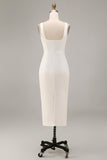 Vestido de compromiso midi blanco de cuello cuadrado y funda de satén
