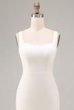 Vestido de compromiso midi blanco de cuello cuadrado y funda de satén
