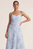 Vestido floral de tirantes finos plisados azul claro Línea A
