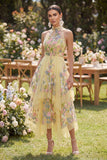 Vestido Midi A-Line con escote amarillo y con cuello halter bordado con flores