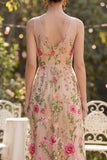 Vestido largo de tul bordado con colorete en V y línea A