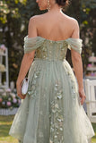 Vestido midi floral de corsé verde en línea A con líneas polvorientas y de organza descubierto