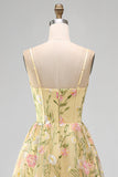 Corsé amarillo claro Bordado floral línea A Vestido de invitado Midi