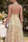 Vestidos midi florales midi con aplíquitas de línea A amarillo claro con capestro