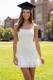 Vestido de graduación mini graduación de encaje bodycon tirantes finos