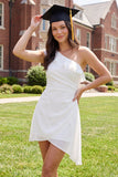 Mini vestido de graduación bodycon de tul blanco con volantes de un solo hombro