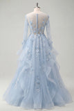 Vestido de graduación azul de manga larga con cuentas y contas y flores 3D aplicadas
