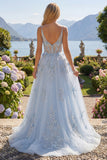 Vestido largo de graduación largo de fin, corsé transparente con contas y tirantes en línea A azul fina