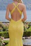 Vestido largo de baile de fin de curso con cuello halter amarillo brillante de sirena