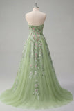 Vestido de graduación verde verde bordado con flores en línea A de tul