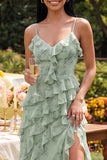 Vestido largo floral de salvia con tirantes finos y volantes con abertura