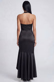 Vestido formal largo largo de sirena negra con volantes en satín de sirena