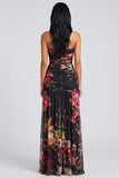 Vestido floral fruncido sin tirantes de marfil con abertura