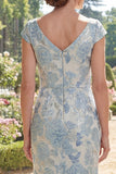 Vestido largo de madre de la novia de sirena azul con escote en V y jaququard largo