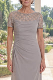 Vestido de madre de la novia largo de vaina de gasa gris con cuentas