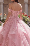 Vestido de baile rosa con hombros descubiertos y volantes de quinceañera