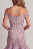 Vestido corto corto de lápilas con cuentas lilas y con volantes descubiertos y descubierto