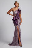 Vestido brillante de sirena morada de un solo hombro con lentejuelas y abertura