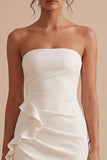 Mini vestido bodycon blanco sin tirantes y banda