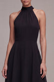 Vestido negro sencillo de cuello alto A Line