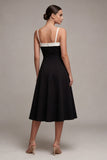 Vestido semiformal negro de cuello cuadrado con línea A