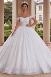 Vestido de gala blanco con cosé descubierto y brillante