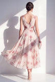 Vestido midi midi floral enrugado de chiffon A-line con escote en V