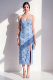 Vestido midi floral con tirantes finos azules y abertura