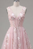 Corsé rosa escote en V con vestido floral de bienvenida a casa