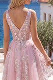 Corsé rosa escote en V con vestido floral de bienvenida a casa